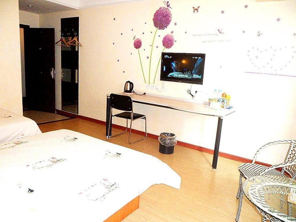 Jinkailai Business Hotel Qingdao Beer Street ภายนอก รูปภาพ