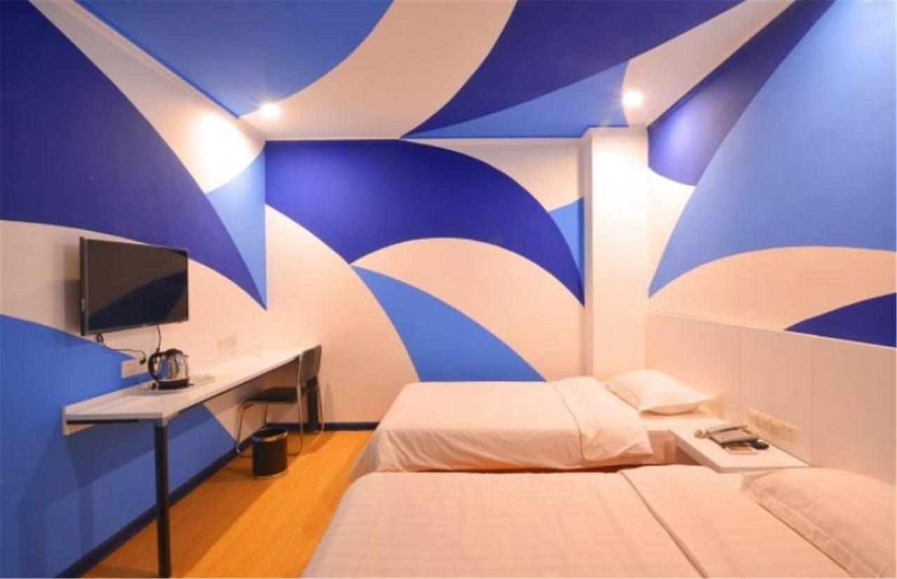 Jinkailai Business Hotel Qingdao Beer Street ภายนอก รูปภาพ