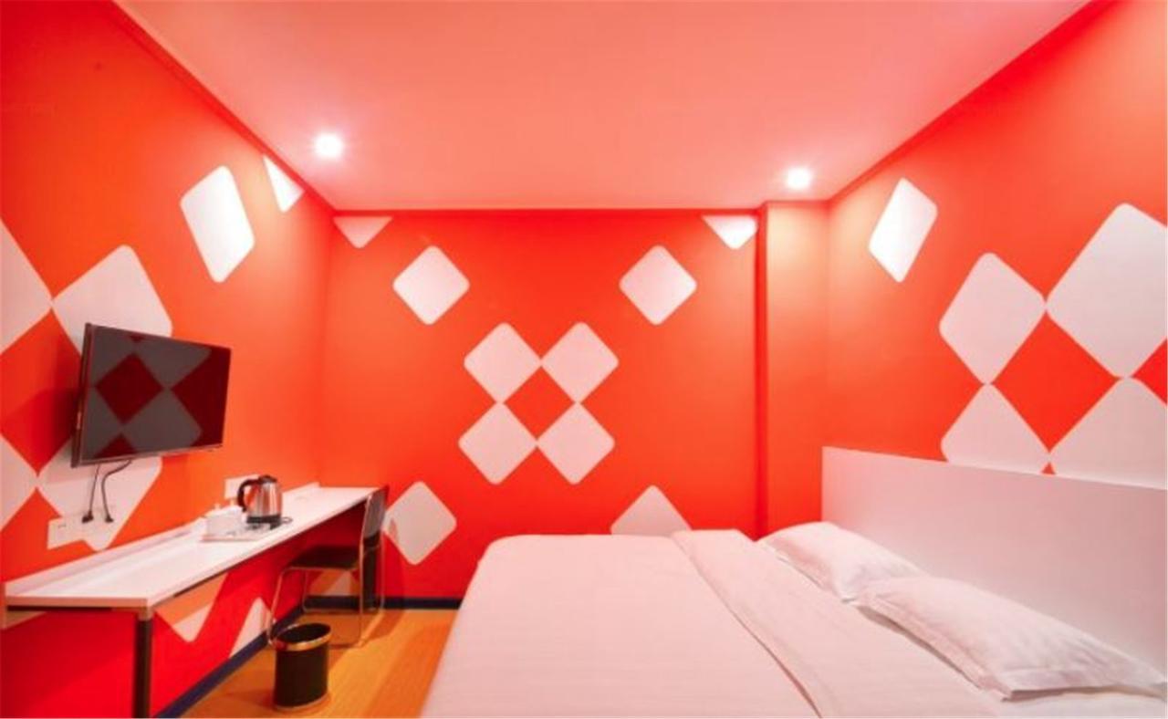 Jinkailai Business Hotel Qingdao Beer Street ภายนอก รูปภาพ