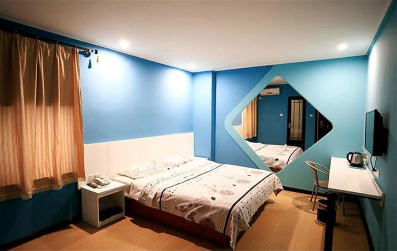 Jinkailai Business Hotel Qingdao Beer Street ภายนอก รูปภาพ
